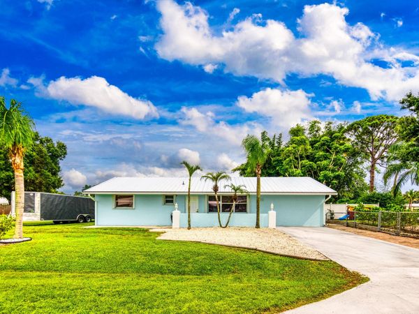 2184 SE WASHINGTON Street N, Stuart, FL 34997