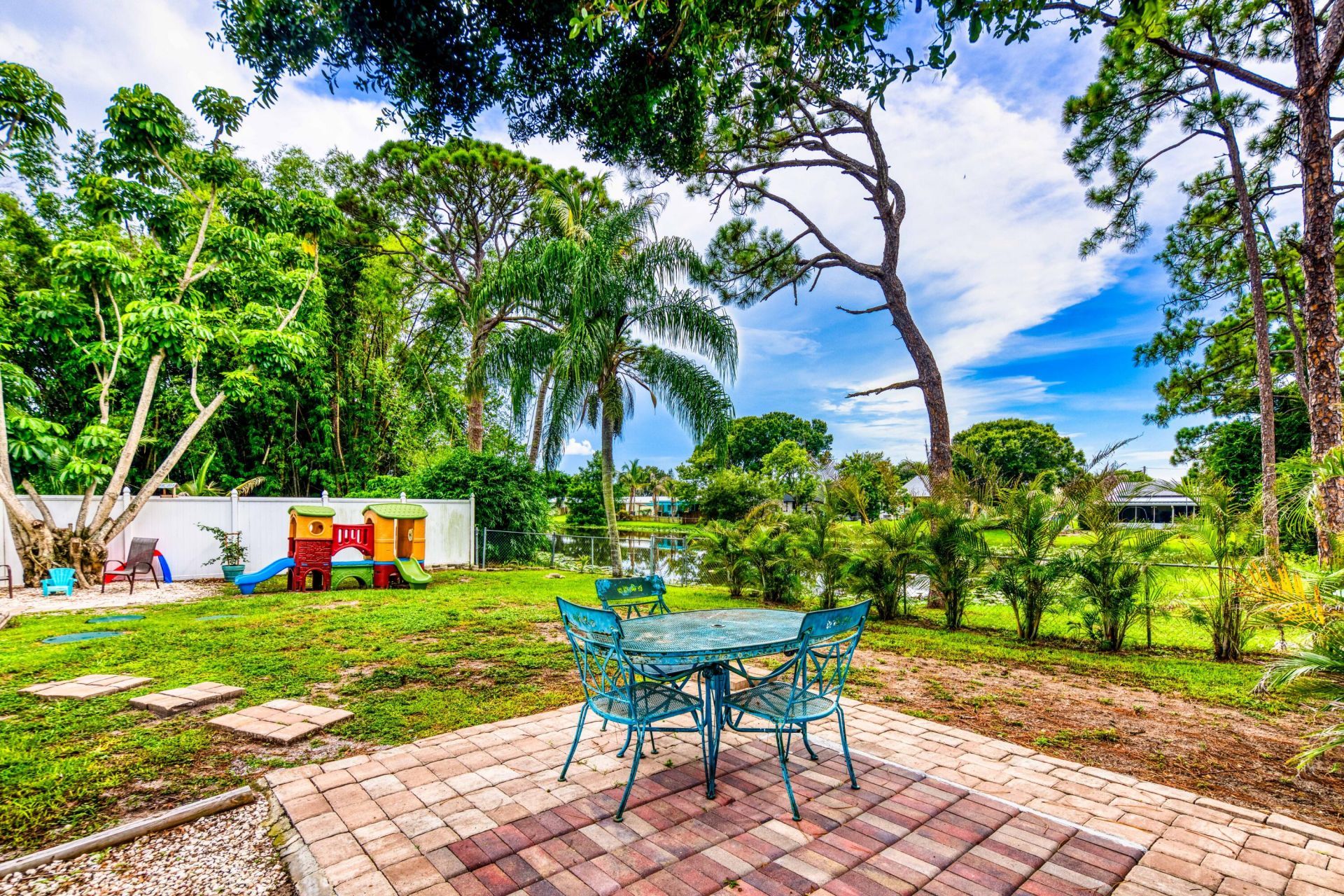 2184 SE Washington Street N, Stuart, FL 34997 Photo