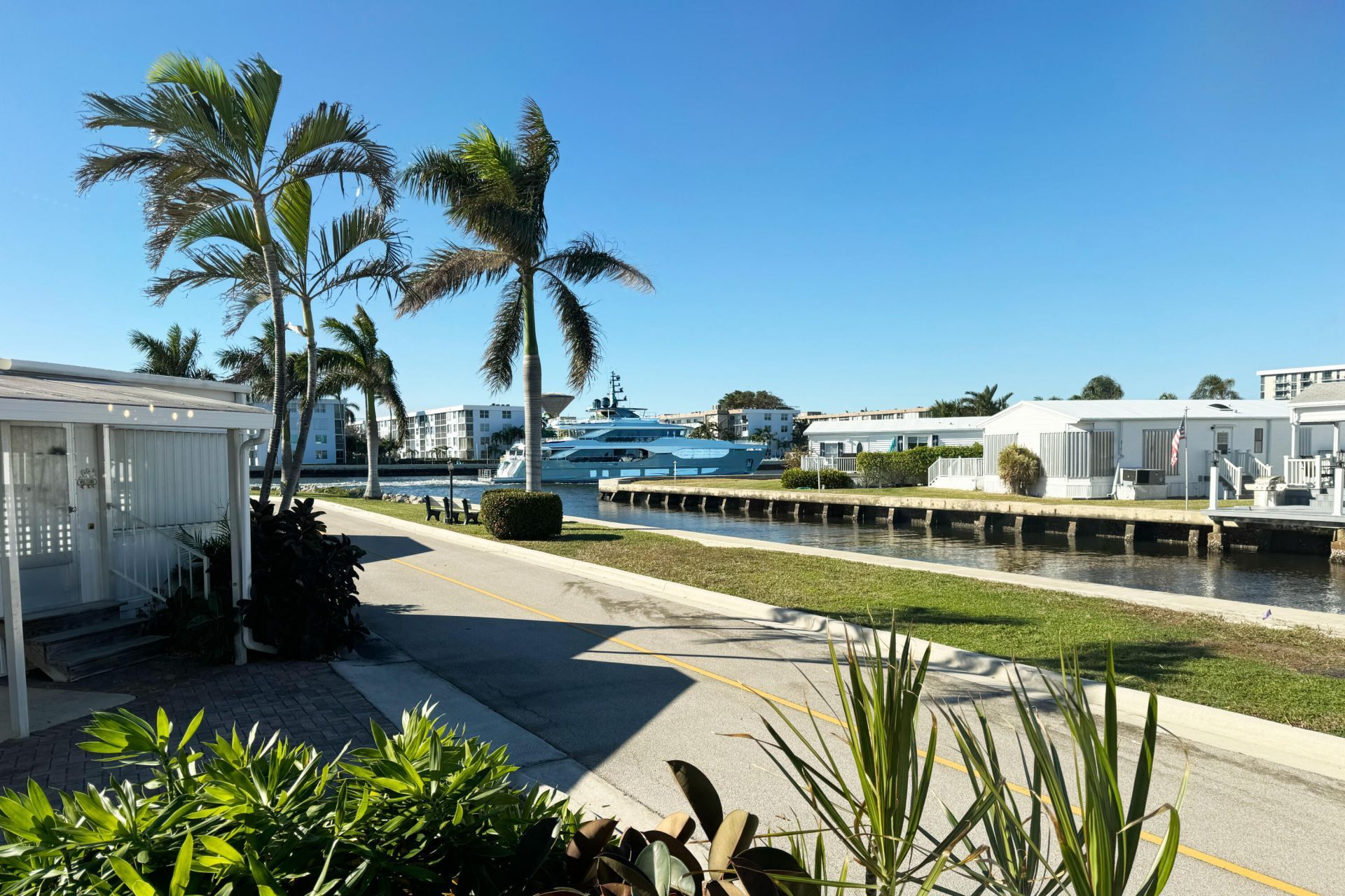 208 Flamingo Drive, Briny Breezes, FL 33435 Main Photo