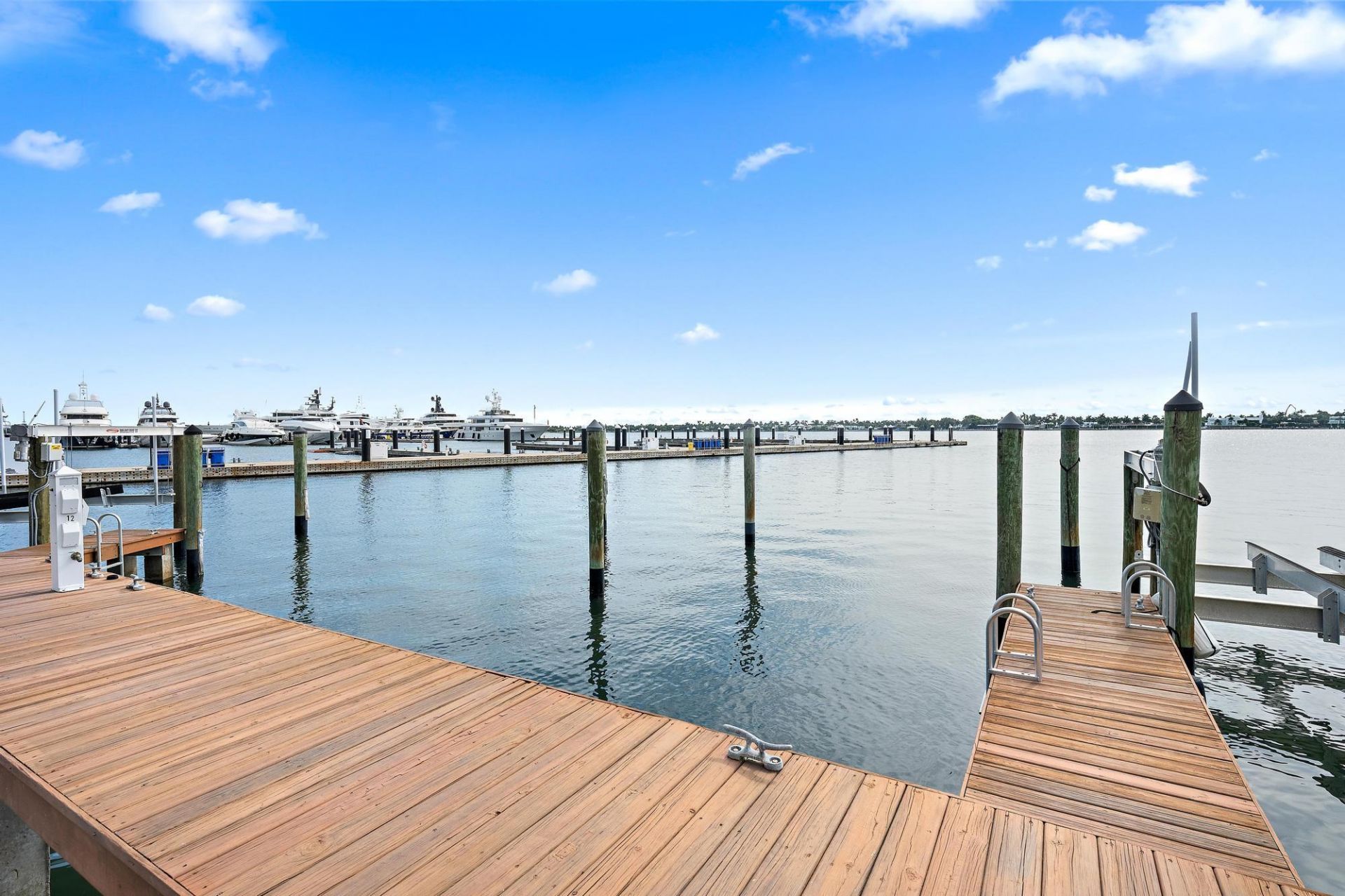 3920 N Flagler Drive, Unit 301, West Palm Beach, FL 33407 Photo