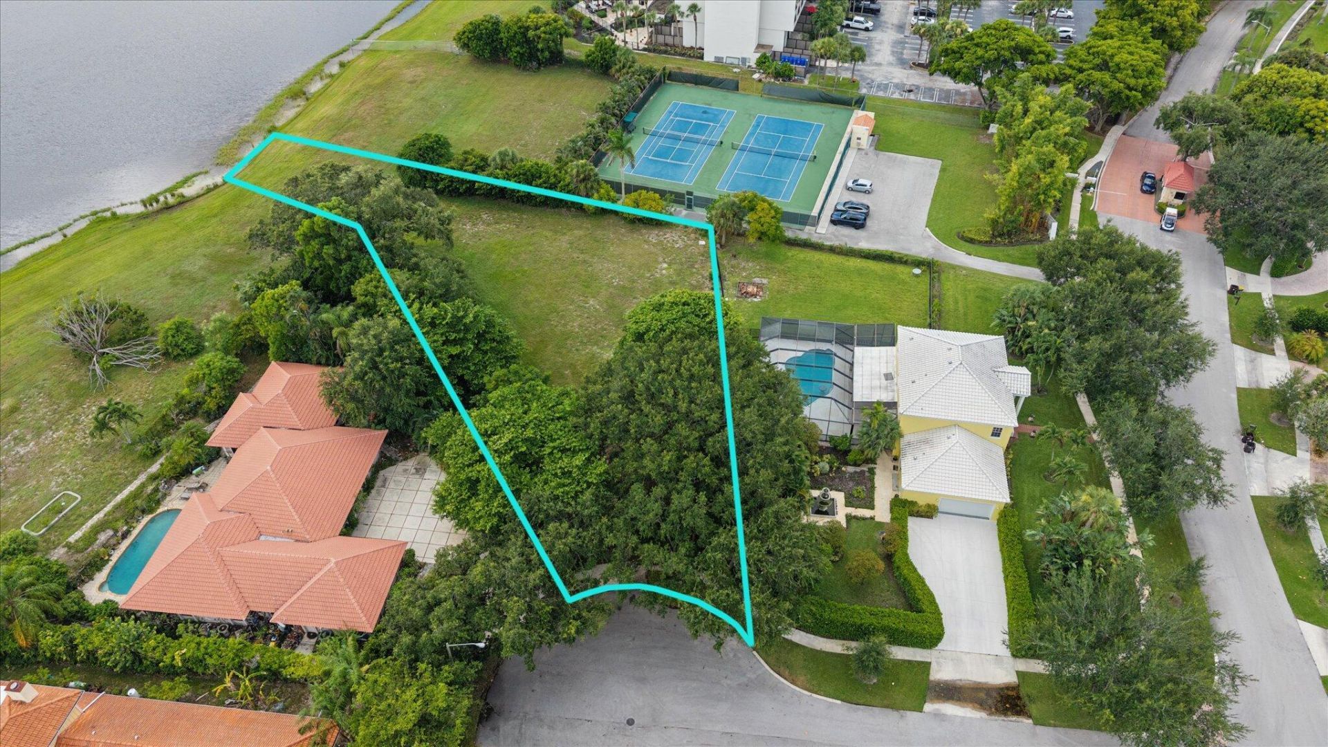 10 Sunningdale Circle, West Palm Beach, FL 33401 Photo