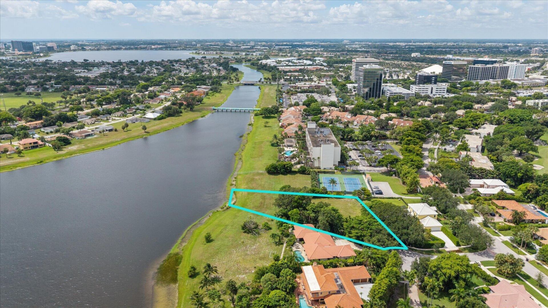 10 Sunningdale Circle, West Palm Beach, FL 33401 Photo