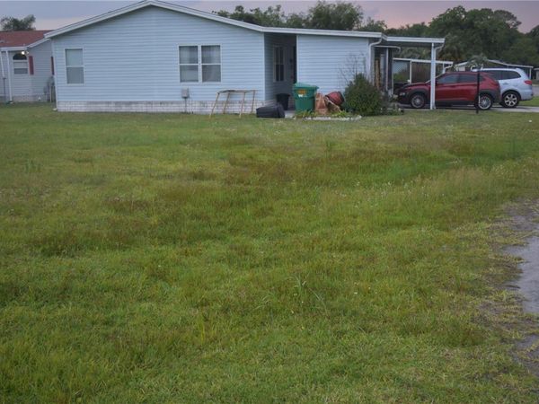 LOT 11 BLK D LEXINGTON CIRCLE , WILDWOOD, FL 34785