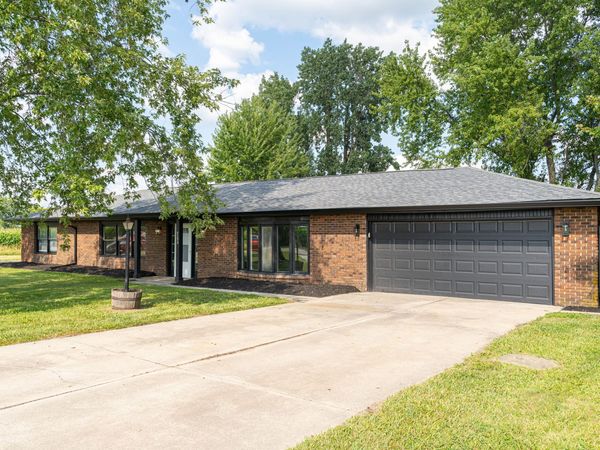 9290 S County Road 200 W, Muncie, IN 47302