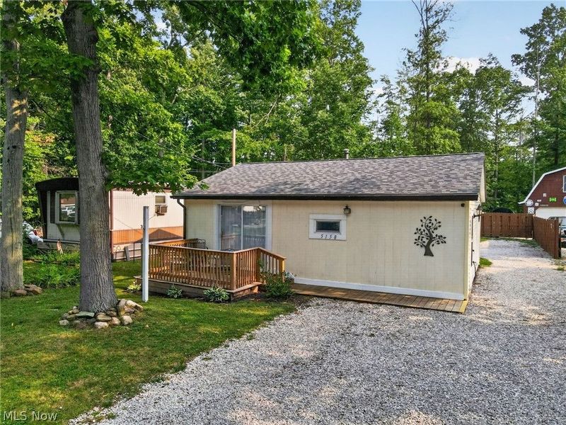 5158 University Drive , Geneva, OH 44041 Photo 1