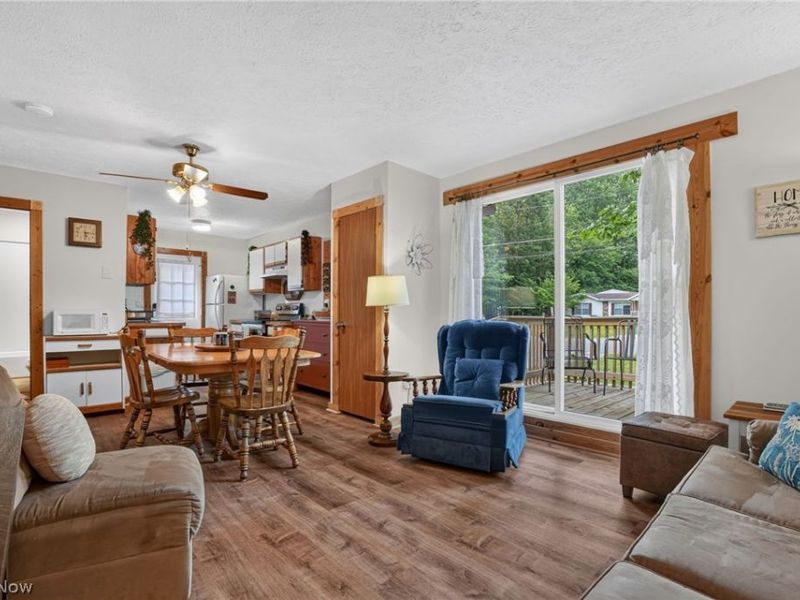 5158 University Drive , Geneva, OH 44041 Photo 10
