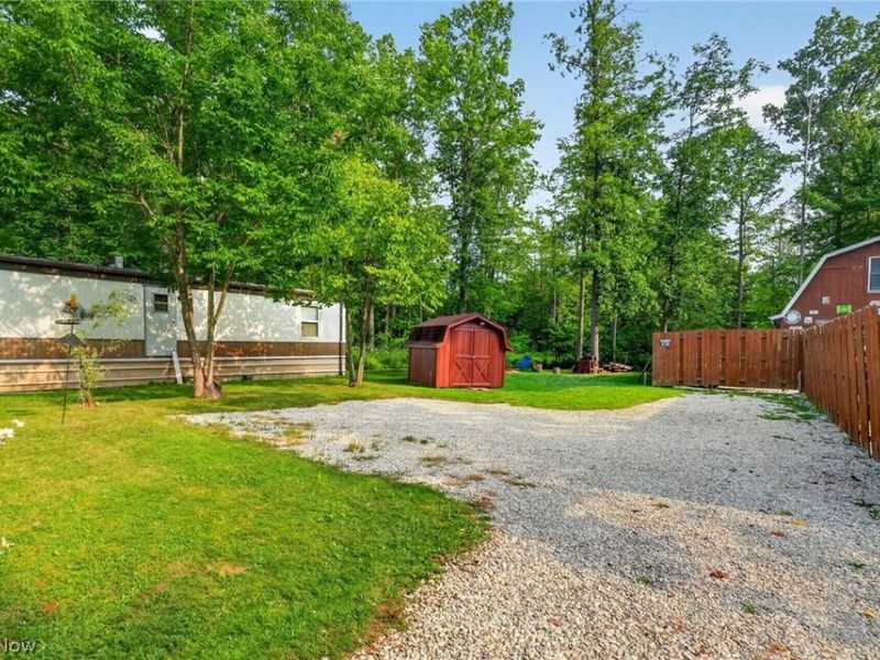 5158 University Drive , Geneva, OH 44041 Photo 30