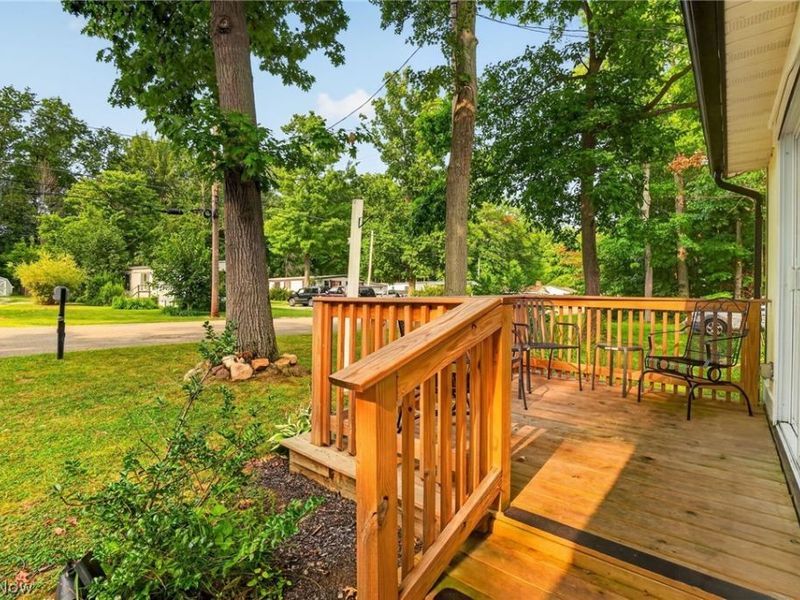 5158 University Drive , Geneva, OH 44041 Photo 9