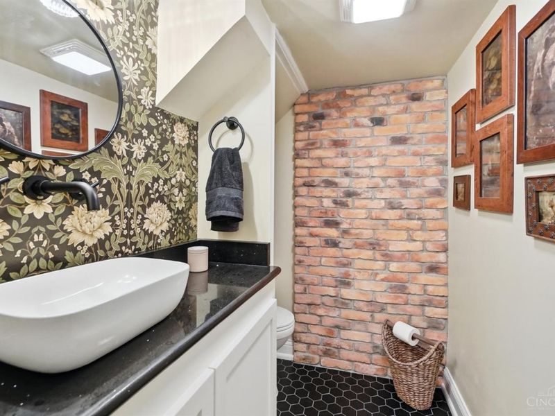 1021 Saint Gregory Street, Cincinnati, OH 45202 Photo 29