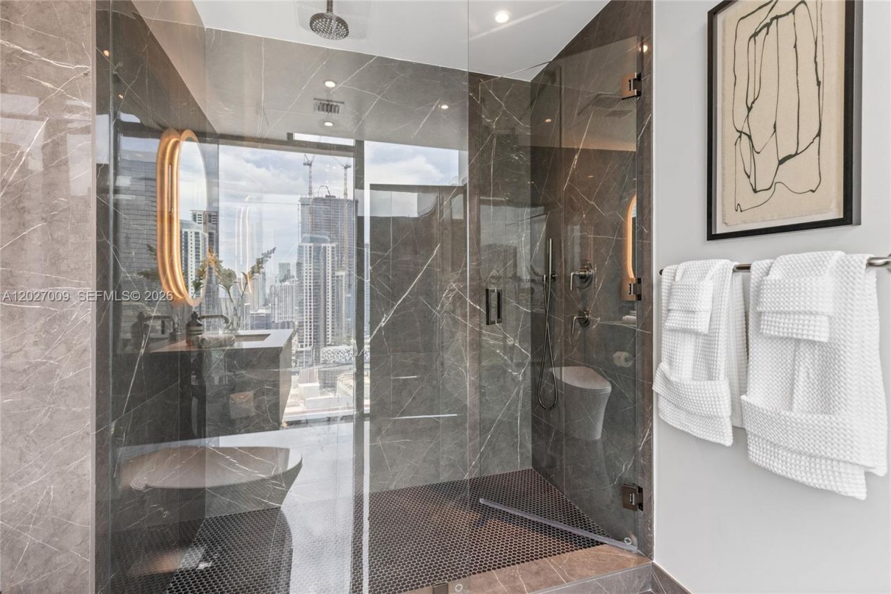 20 NE 11th St , Unit 2910, Miami, FL 33132 Photo