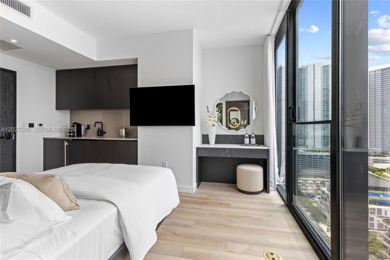 20 NE 11th St , Unit 2910, Miami, FL 33132 Photo