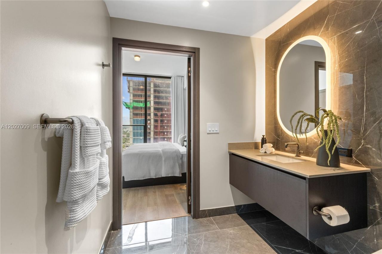 20 NE 11th St , Unit 2910, Miami, FL 33132 Photo