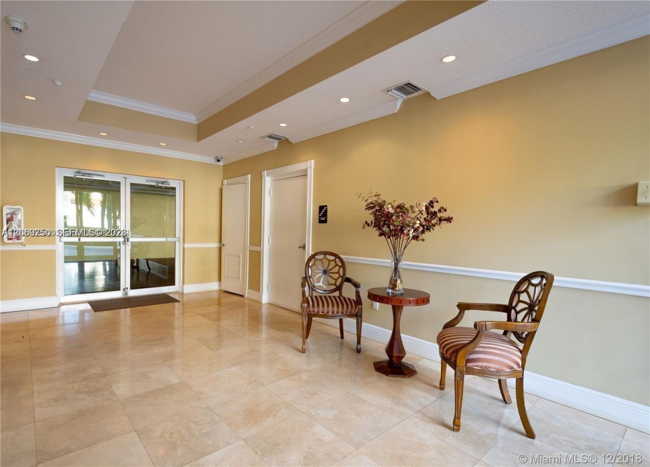 201 Golden Isles Dr, Unit 409, Hallandale Beach, FL 33009 Photo