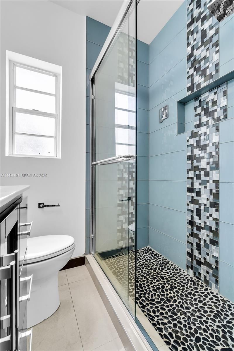 8335 E Crespi Blvd, Unit 4, Miami Beach, FL 33141 Photo