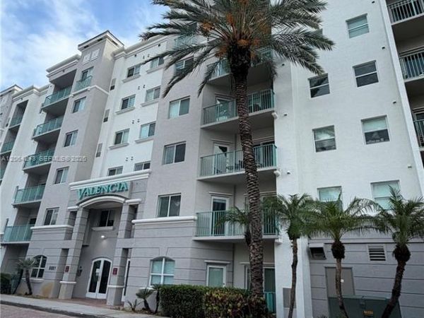 6001 SW 70th St , Unit 445, South Miami, FL 33143