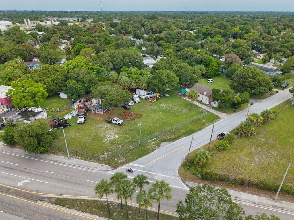 2108 Okeechobee Rd , Fort Pierce, FL 34950 Photo