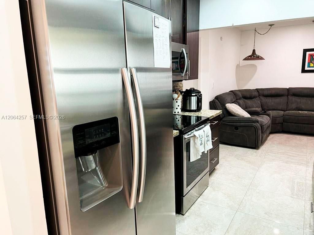 955 NW 106th Ave Cir, Miami, FL 33172 Photo