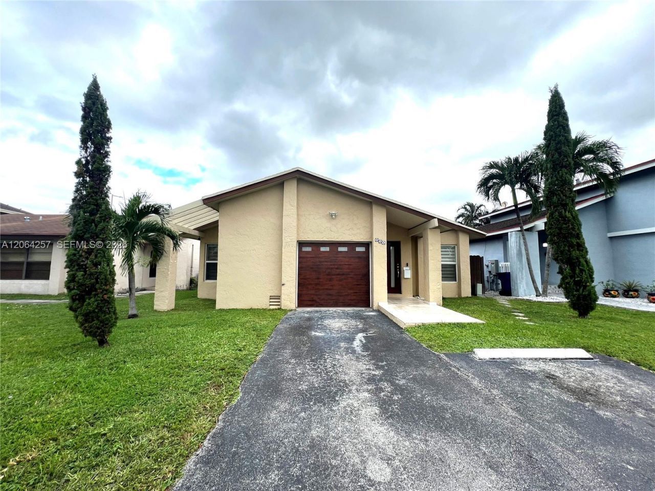 955 NW 106th Ave Cir, Miami, FL 33172 Photo