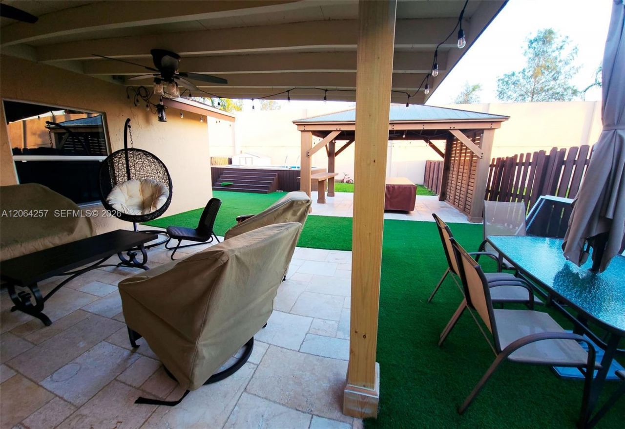 955 NW 106th Ave Cir, Miami, FL 33172 Photo