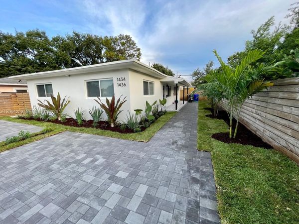 1436 NW 52nd St, Miami, FL 33142