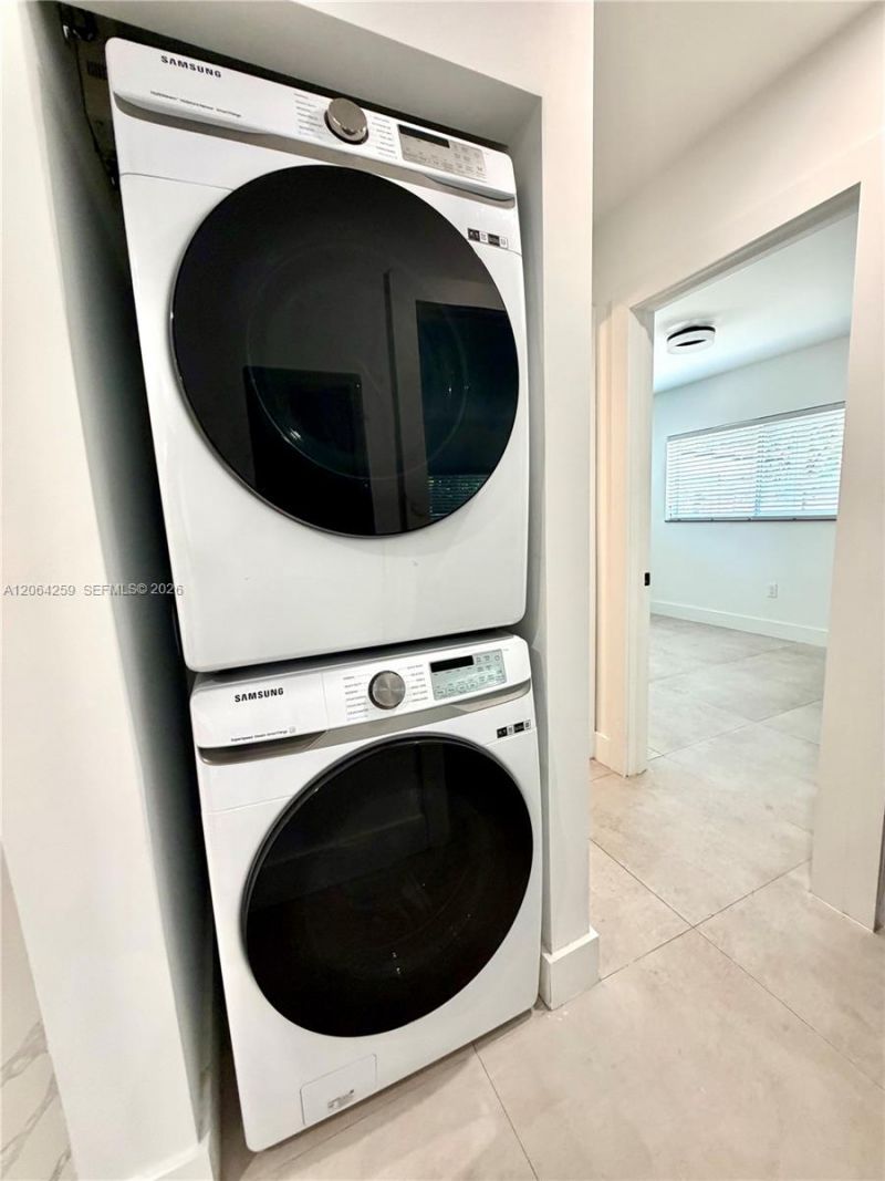 1436 NW 52nd St, Miami, FL 33142 Photo