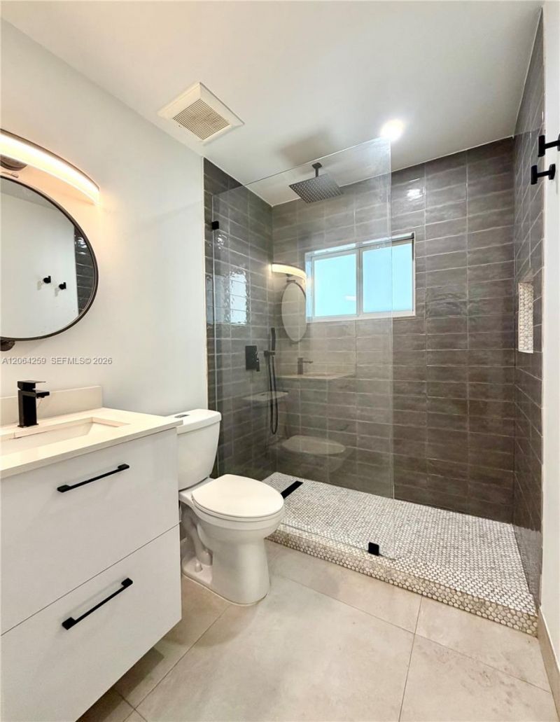 1436 NW 52nd St, Miami, FL 33142 Photo