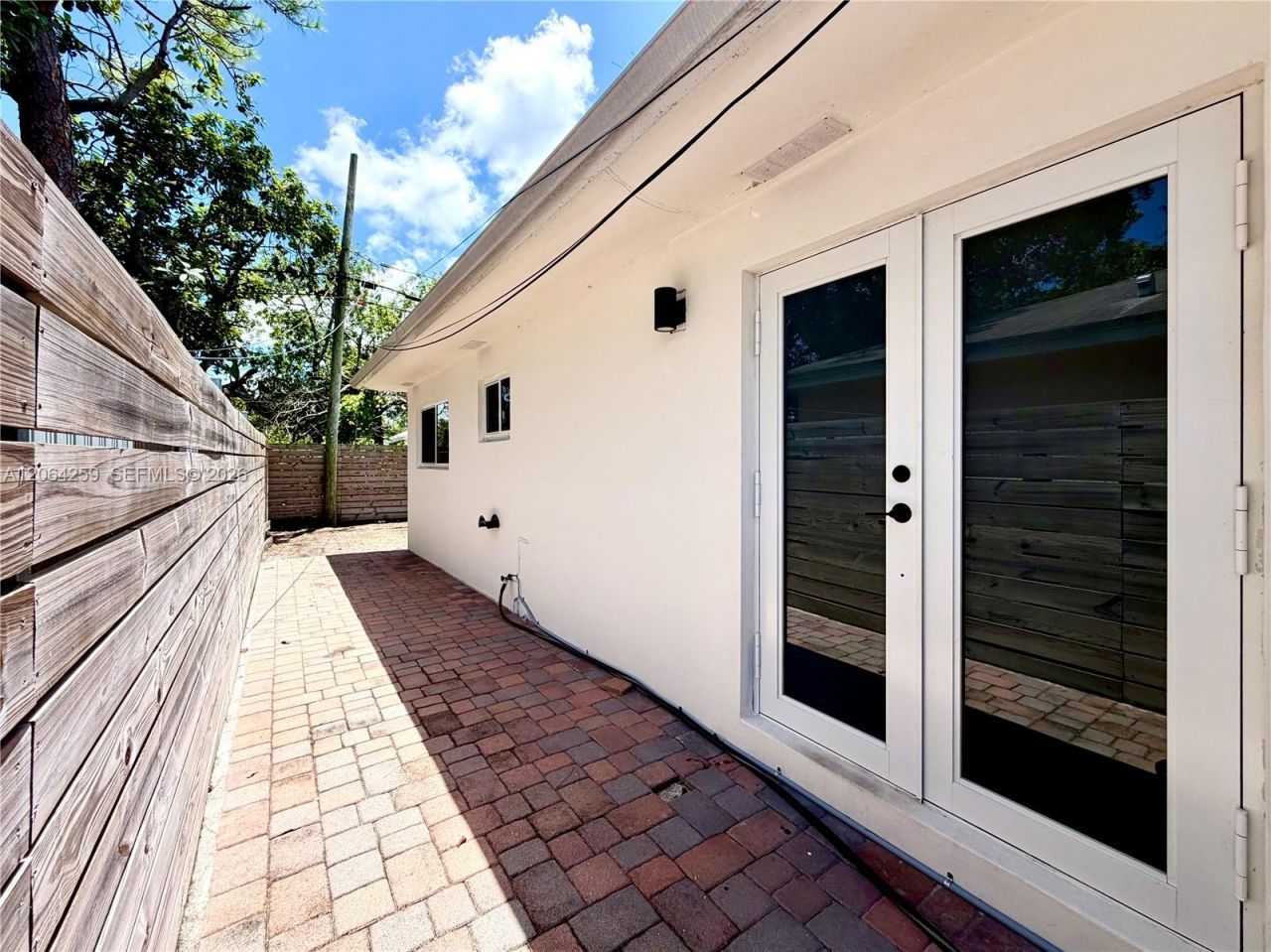 1436 NW 52nd St, Miami, FL 33142 Photo