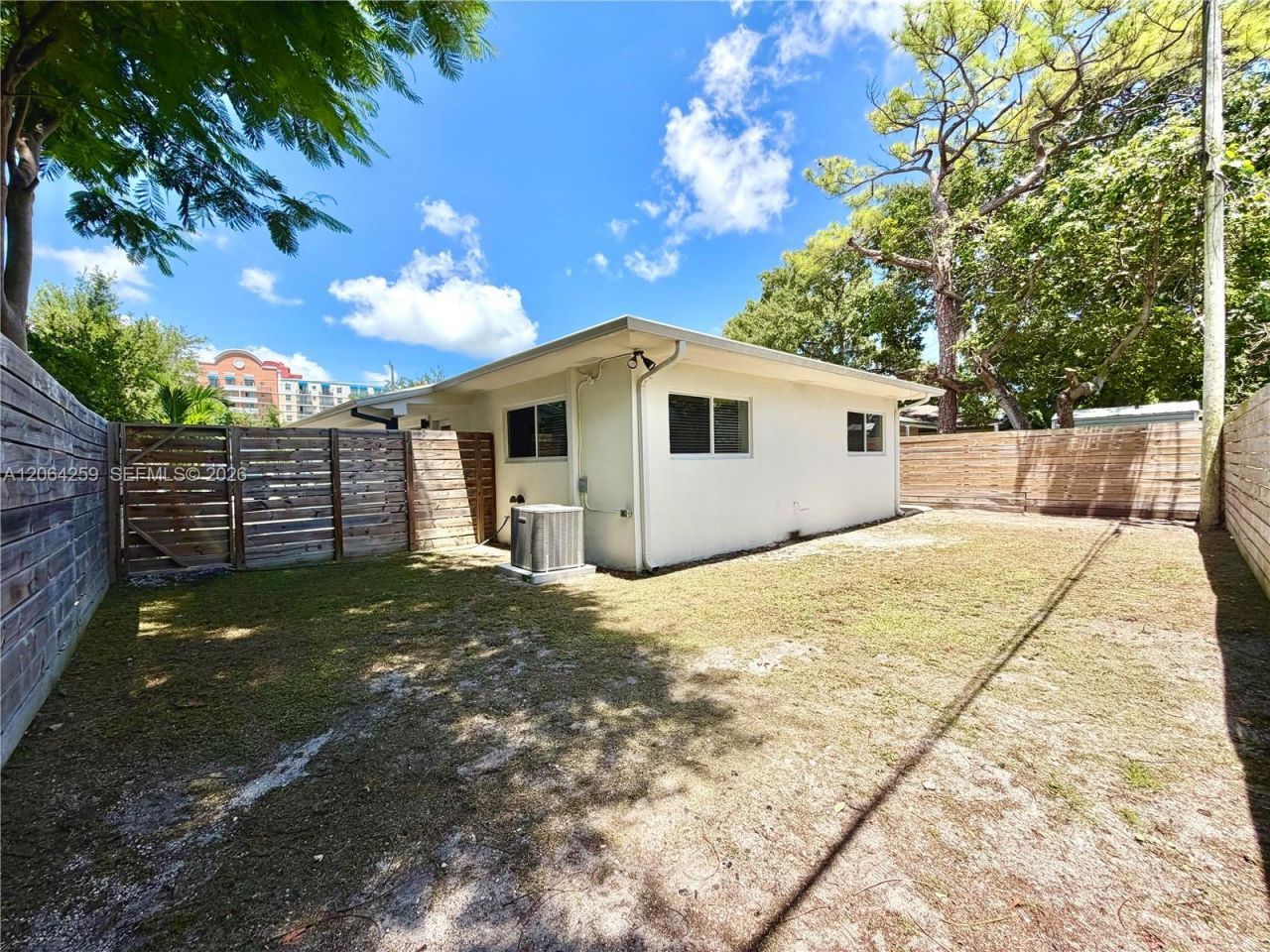 1436 NW 52nd St, Miami, FL 33142 Photo