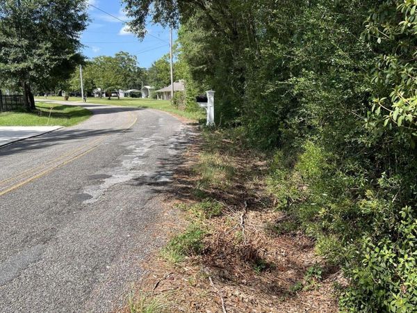Mennonite Road, Gulfport, MS 39503