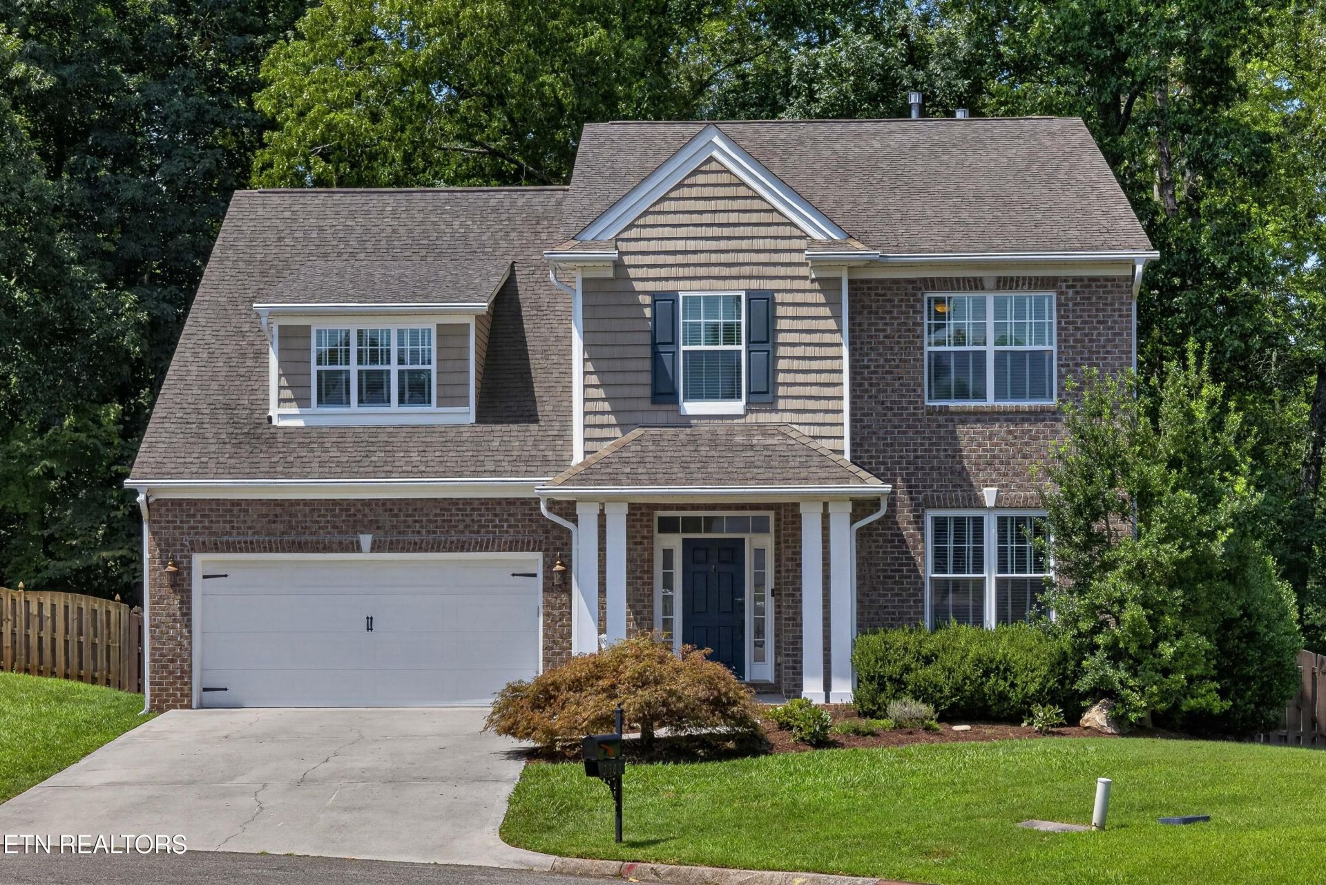 2306 Ancient Oak Lane, Knoxville, TN 37931 Main Photo