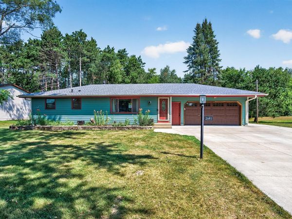 2051 Deerwood Lane NE, East Bethel, MN 55092