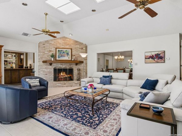 6122 Windy Knoll, Windcrest, TX 78239