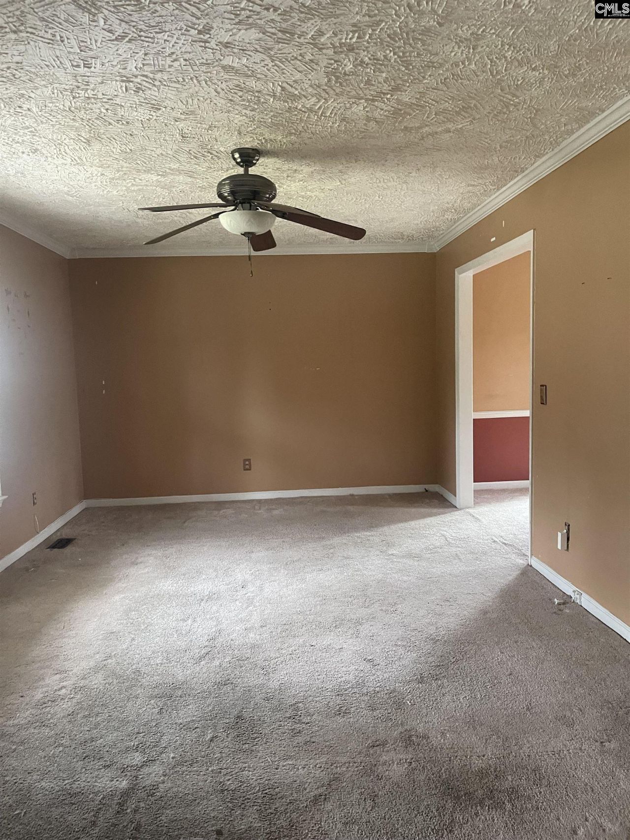 340 Thornridge Road  Photo 6