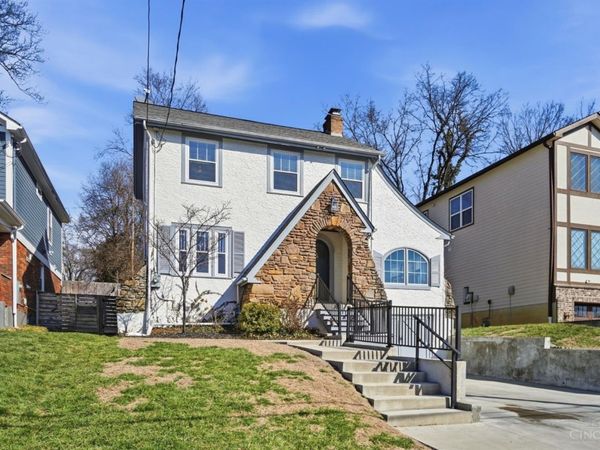 3110 Kinmont Street, Cincinnati, OH 45208