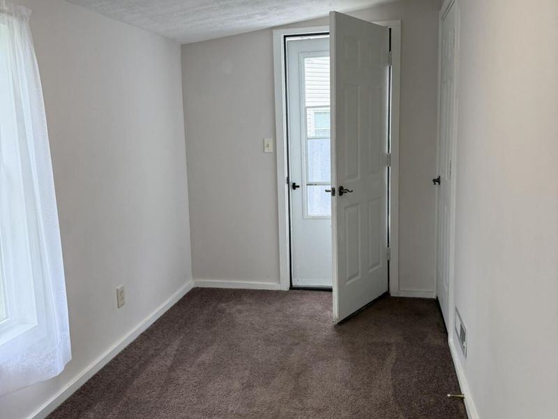 2818 Morton Drive, Springfield, OH 45505 Photo 12