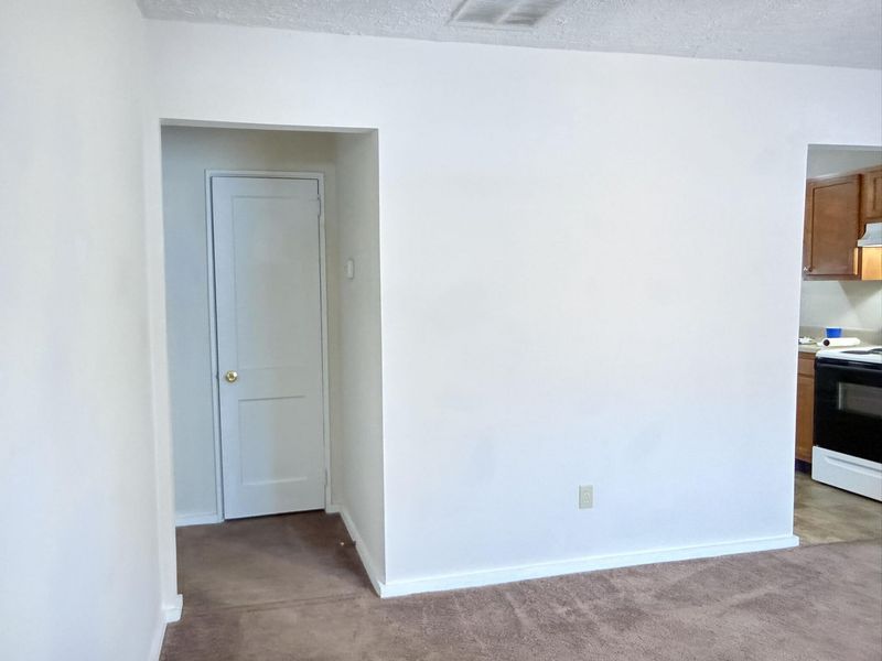 2818 Morton Drive, Springfield, OH 45505 Photo 6