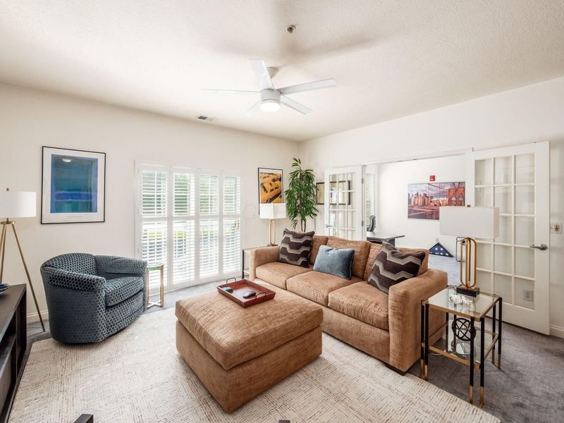 2245 Riverside Drive, Unit 202, Columbus, OH 43221 Photo 12