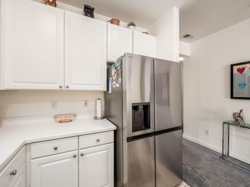 2245 Riverside Drive, Unit 202, Columbus, OH 43221 Photo 9