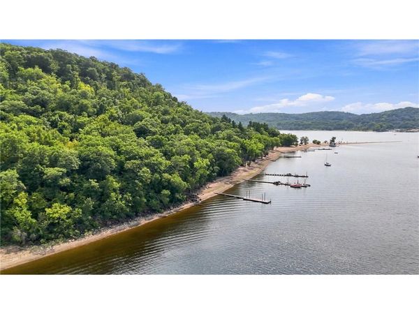 186 Cove Court, Hudson, WI 54016