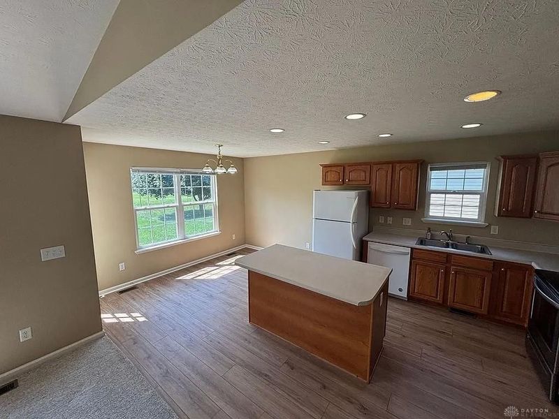 2712 Fieldbrook Court, Troy, OH 45373 Photo 5