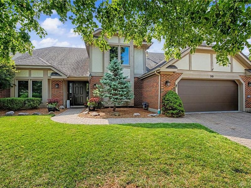 35 Pinehurst Place, Springboro, OH 45066 Photo 1