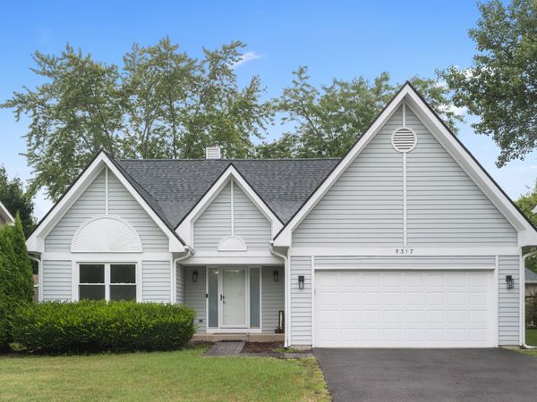 5317 Cypress Circle, Gurnee, IL 60031