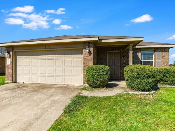 811 Encinita DR, Leander, TX 78641