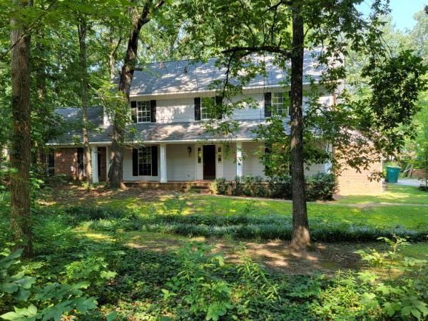 2525 Woodgreen Dr., Tupelo, MS 38826