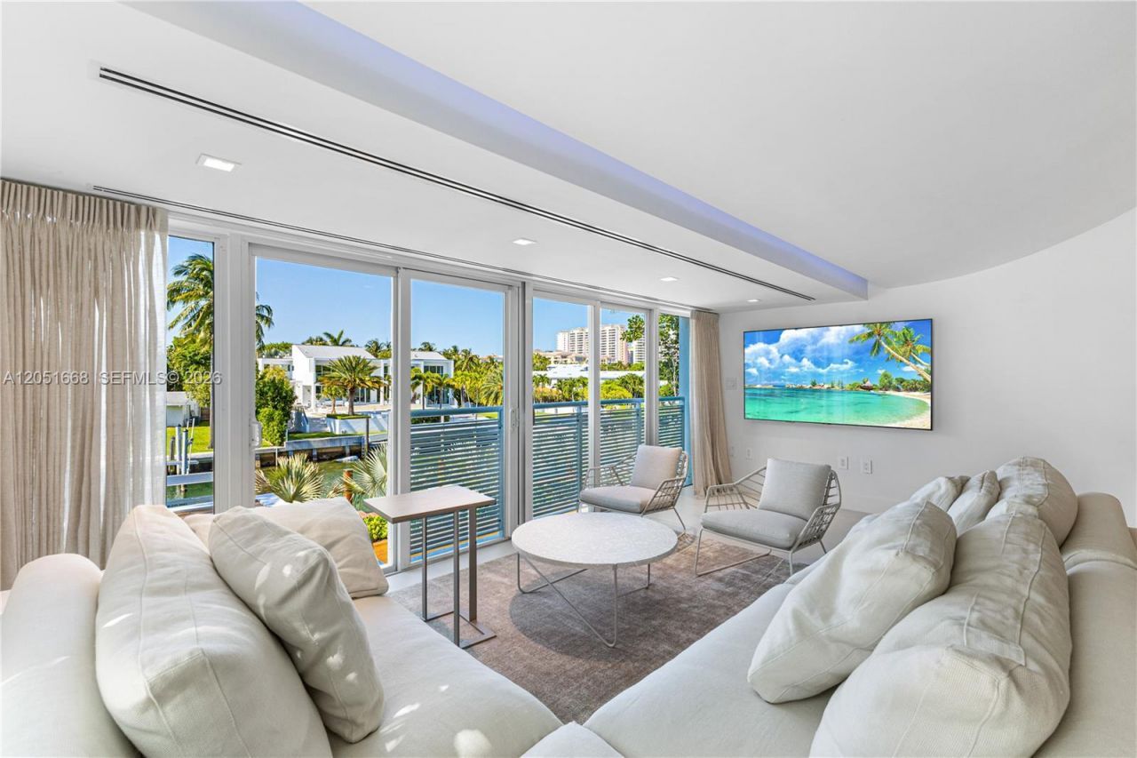 161 Cape Florida Drive , Key Biscayne, FL 33149 Photo