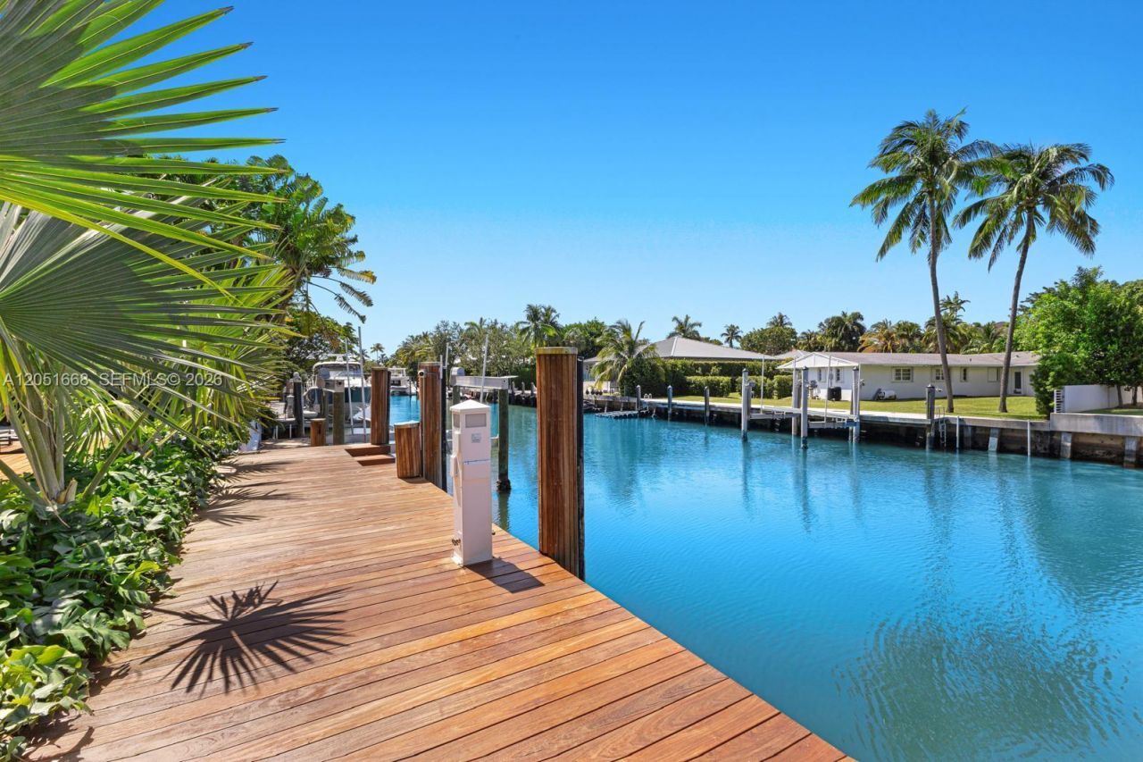 161 Cape Florida Drive , Key Biscayne, FL 33149 Photo