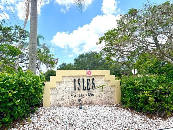 731 Vista Isles Dr , Unit 1526, Sunrise, FL 33325