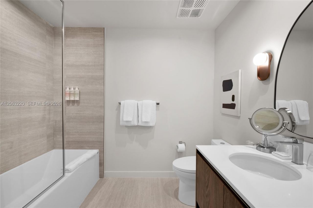 1611 SW 2nd Ave, Unit 414, Miami, FL 33129 Photo