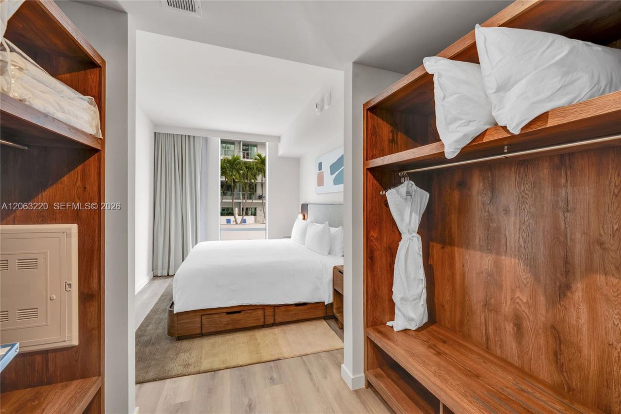 1611 SW 2nd Ave, Unit 414, Miami, FL 33129 Photo