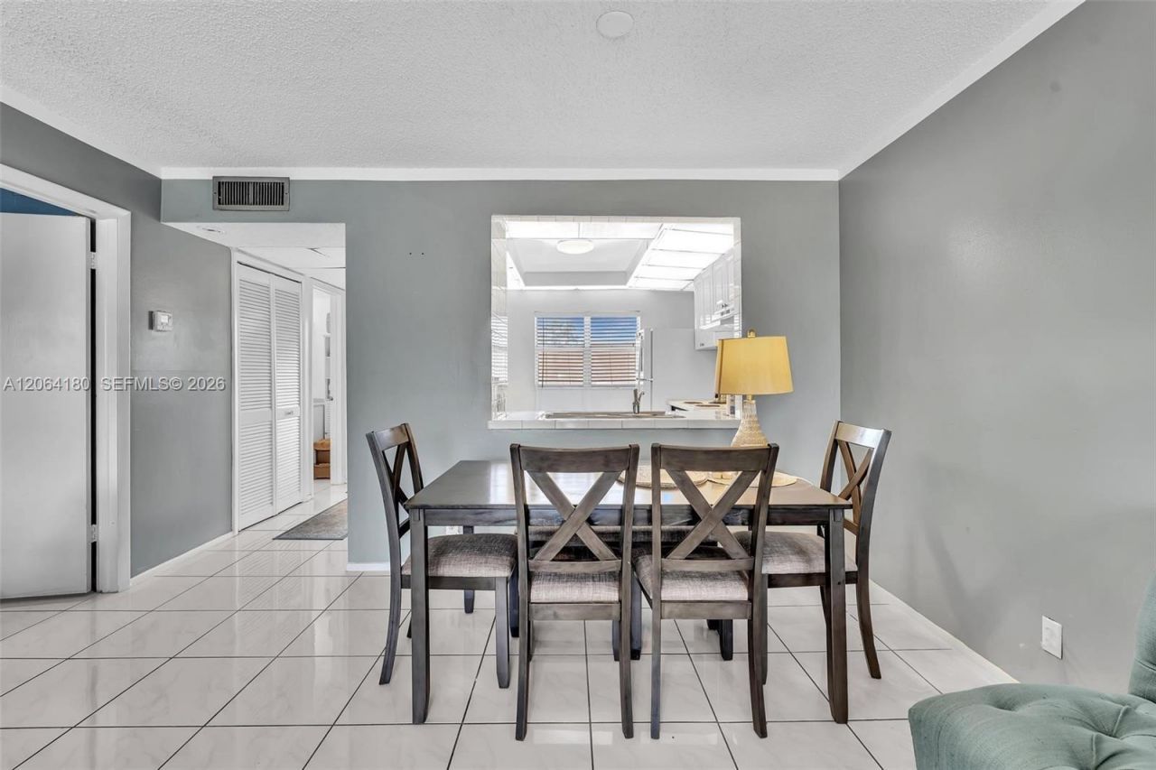 8852 W Mcnab Rd , Unit 203, Tamarac, FL 33321 Photo